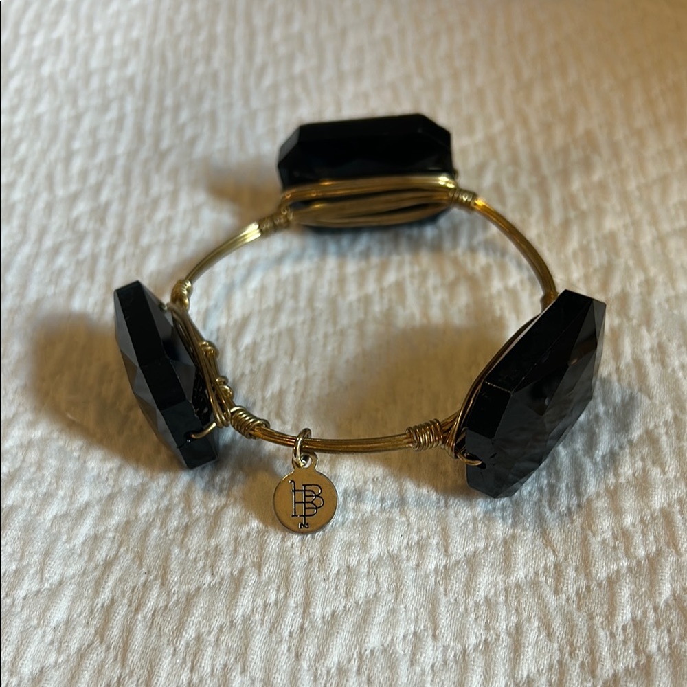 Elegant Black and Gold Bracelet